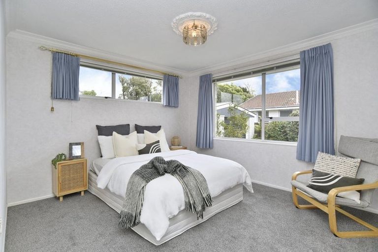 Photo of property in 43 Valecrest Avenue, Parklands, Christchurch, 8083