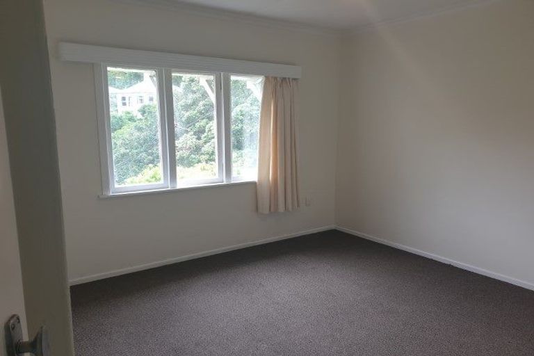 Photo of property in 164 Glenmore Street, Northland, Wellington, 6012