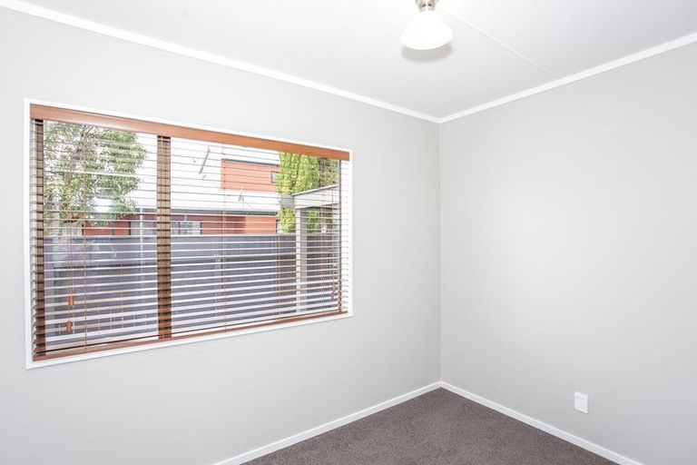 Photo of property in 62 Benmore Avenue, Cloverlea, Palmerston North, 4412