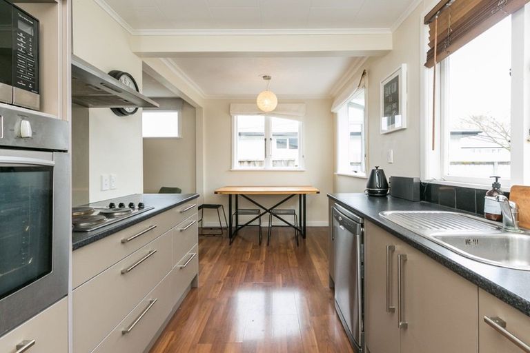 Photo of property in 18 Everest Avenue, Havelock North, 4130