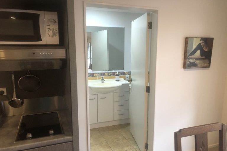 Photo of property in 11 Oceanview Road, Mount Maunganui, 3116