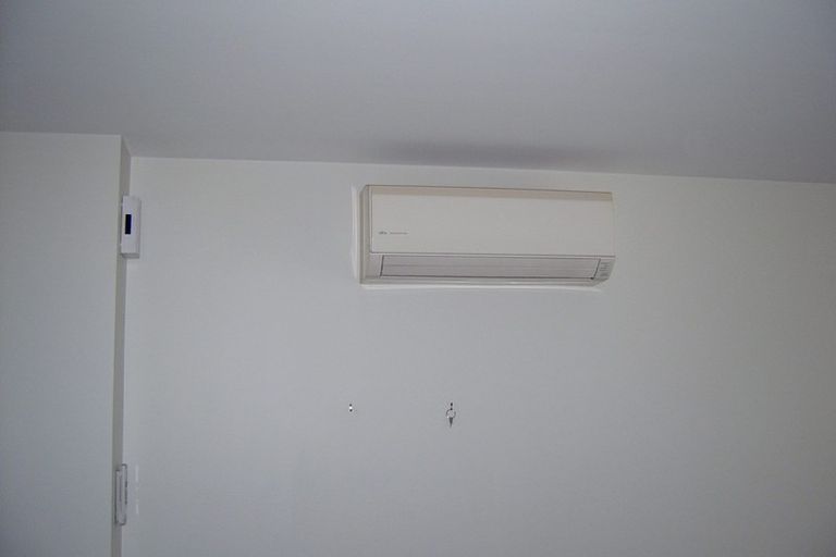 Photo of property in 3/84 Barbour Street, Waltham, Christchurch, 8011