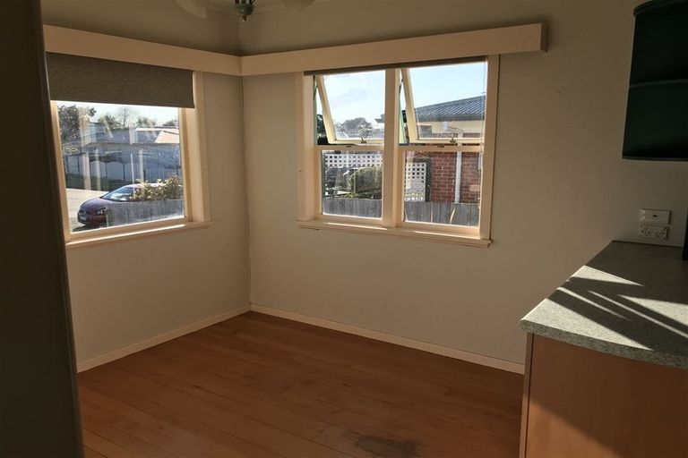 Photo of property in 16 Russell Avenue, Pukekohe, 2120