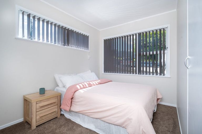 Photo of property in 63 Hetherington Road, Ranui, Auckland, 0612