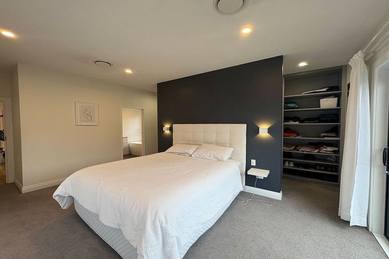 Photo of property in 161 Weston Road, St Albans, Christchurch, 8052