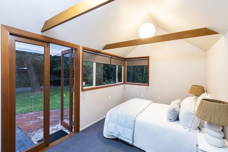 Photo of property in 94 Hawthorne Street, Strowan, Christchurch, 8052