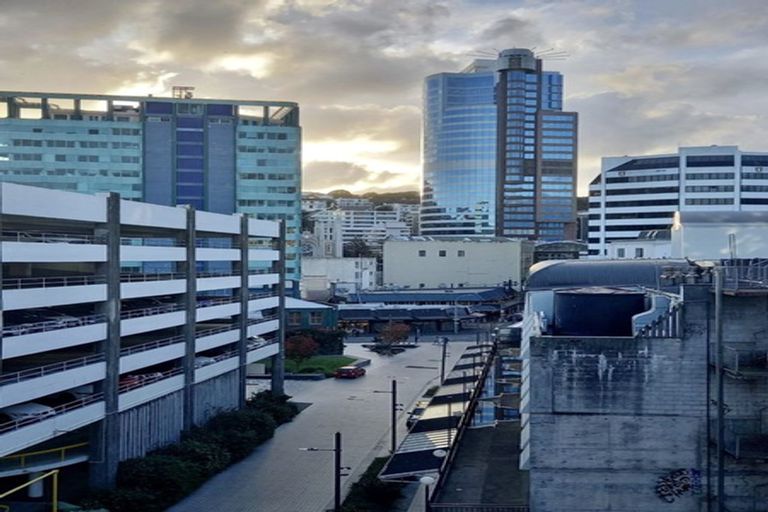 Photo of property in Columbia Apartments, 18/32 Cuba Street, Te Aro, Wellington, 6011