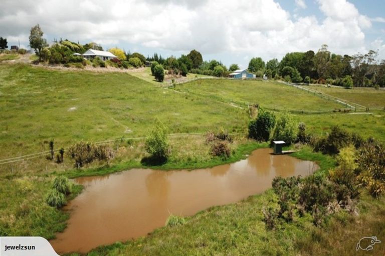 Photo of property in 25 Hull Road, Waitoki, Kaukapakapa, 0871