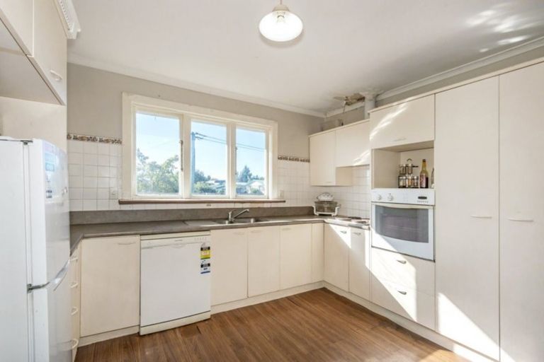 Photo of property in 34 Factory Road, Belfast, Christchurch, 8051