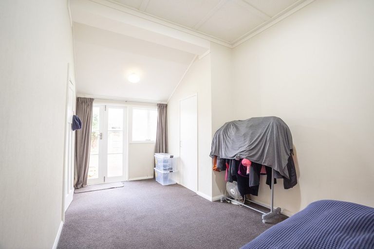 Photo of property in 92 Roy Street, Palmerston North, 4410