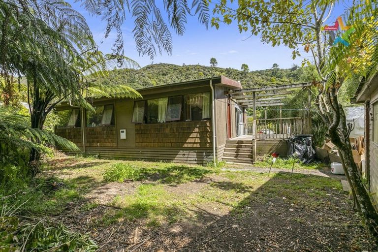 Photo of property in 97a Tawhai Street, Stokes Valley, Lower Hutt, 5019