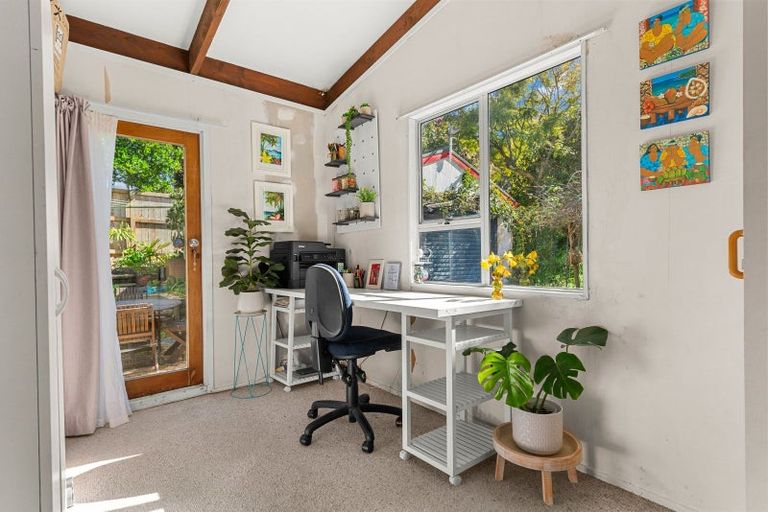 Photo of property in 12 Whangarei Heads Road, Onerahi, Whangarei, 0110