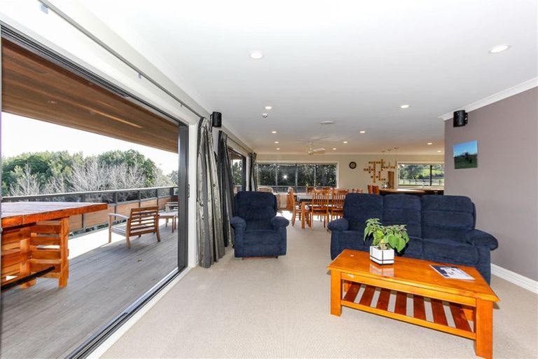 Photo of property in 354 Henwood Road, Hillsborough, New Plymouth, 4372