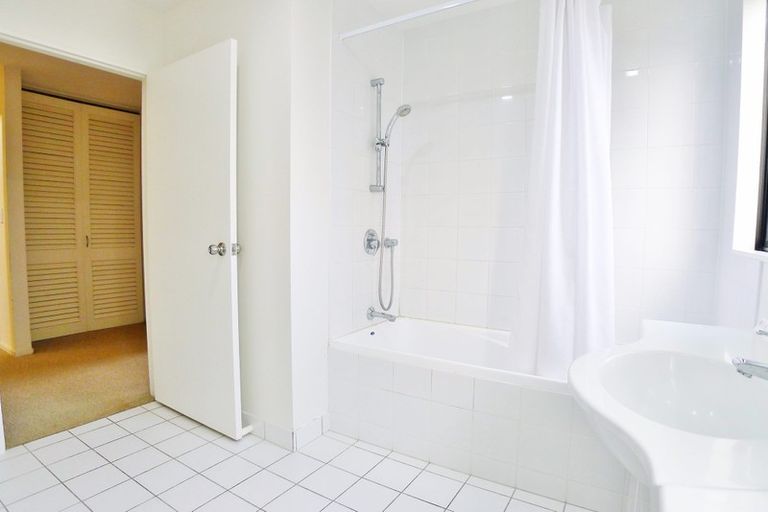 Photo of property in 60 Jutland Road, Hauraki, Auckland, 0622