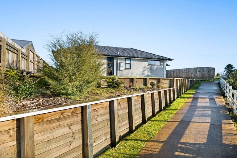 Photo of property in 8 Hodge Park Lane, Inglewood, 4330