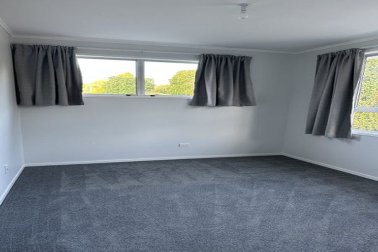 Photo of property in 121 Awaroa Road, Helensville, 0800