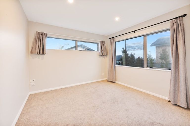 Photo of property in 218 Metcalfe Road, Ranui, Auckland, 0612