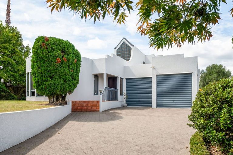 Photo of property in 11 Crowden Place, Harrowfield, Hamilton, 3210