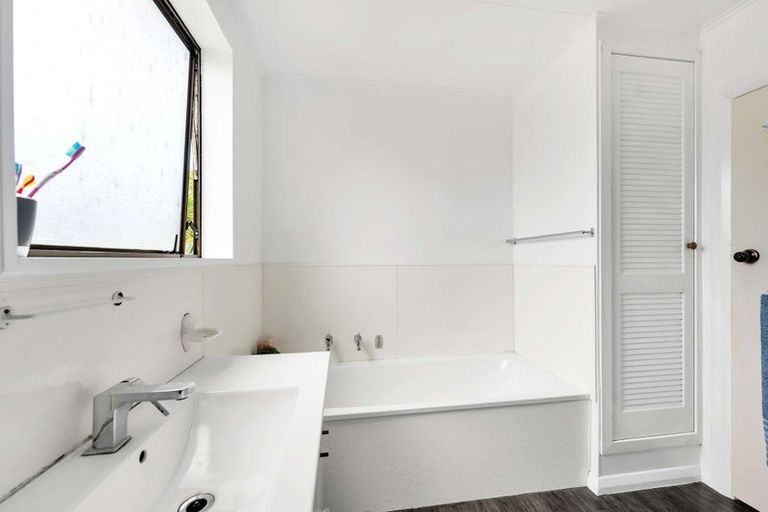 Photo of property in 8 Abbot Street, Gonville, Whanganui, 4501