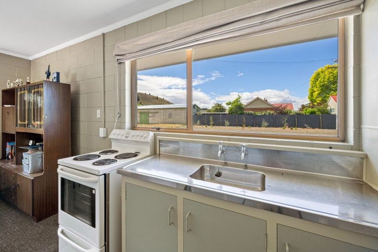 Photo of property in 80 Hazlett Street, Clyde, 9330