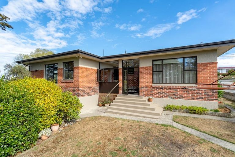 Photo of property in 6 Essex Street, Balclutha, 9230