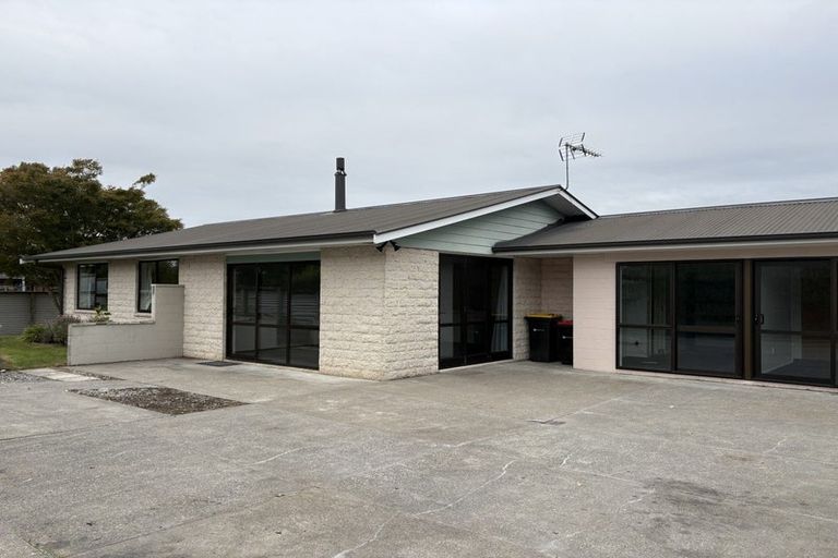 Photo of property in 73 Kowhai Avenue, Rangiora, 7400