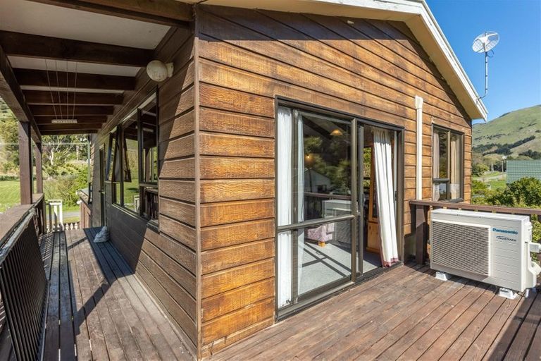 Photo of property in 583 Little Akaloa Road, Little Akaloa, Akaroa, 7583