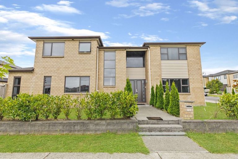 Photo of property in 15 Hughs Way, Flat Bush, Auckland, 2019