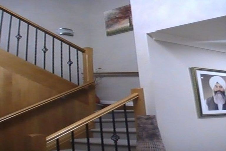 Photo of property in 28 Kaseng Place, East Tamaki Heights, Auckland, 2016