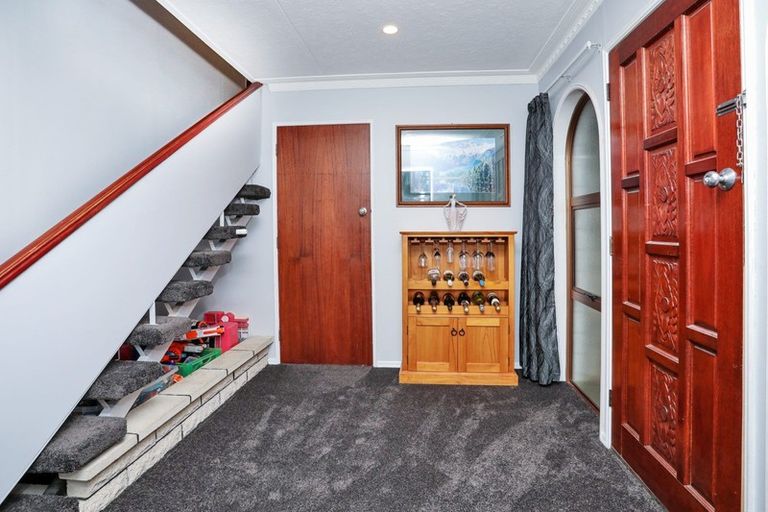 Photo of property in 82 Kildare View, Waikiwi, Invercargill, 9810