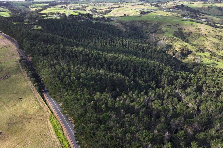 Photo of property in 2 Awhitu Road, Waiuku, 2683