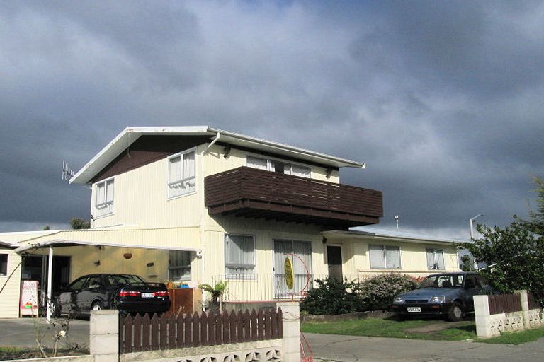 Photo of property in 15 York Avenue, Tamatea, Napier, 4112