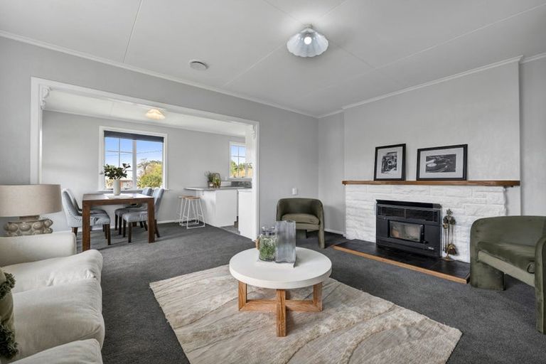 Photo of property in 14a Trafalgar Street, Westown, New Plymouth, 4310