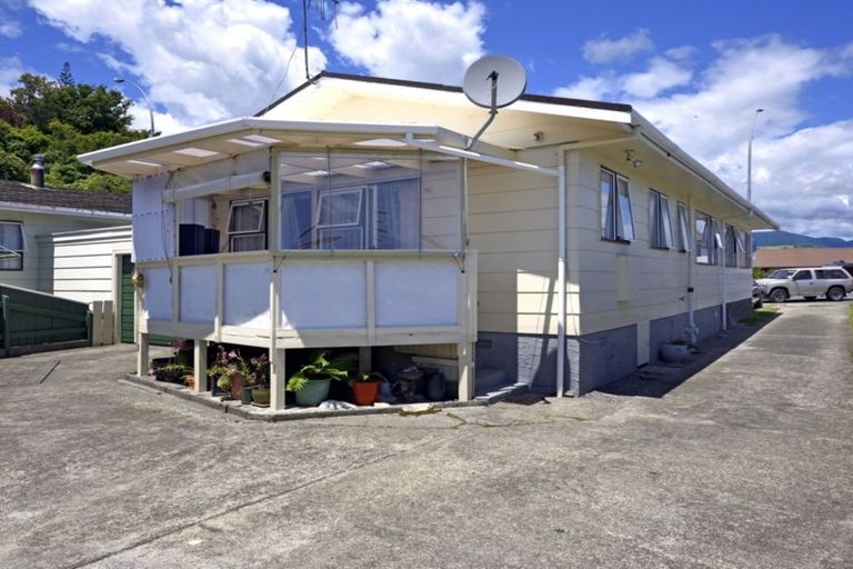 Photo of property in 3/186 Tahunanui Drive, Tahunanui, Nelson, 7011