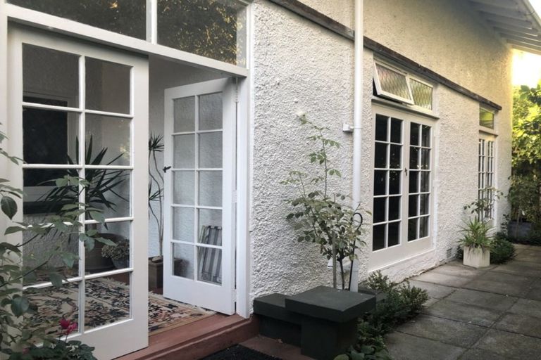 Photo of property in 92 Hall Street, Cambridge, 3434