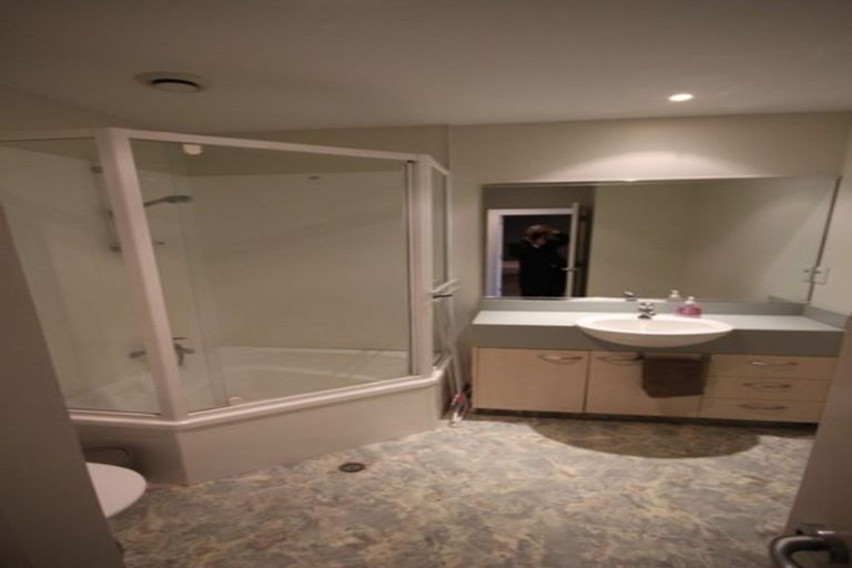 Photo of property in St Peters Apartments, 6c/192 Willis Street, Te Aro, Wellington, 6011