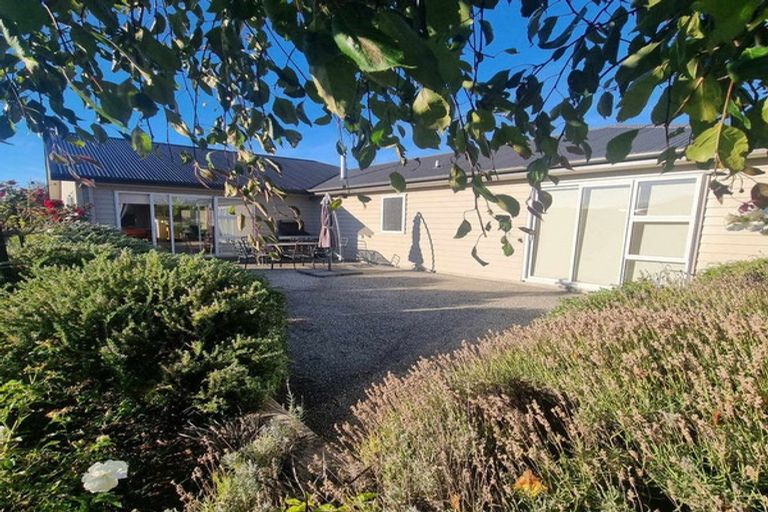 Photo of property in 12 Islington Place, Wanaka, 9305