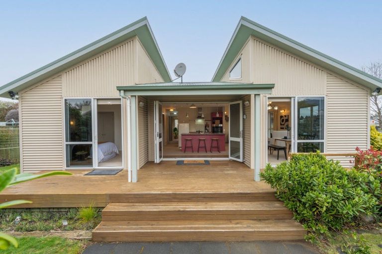 Photo of property in 23b Pop Andrew Drive, Te Anau, 9600