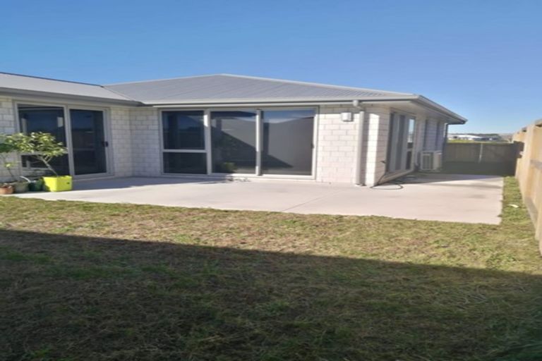 Photo of property in 33 Te Wharo Drive, Papamoa, 3118