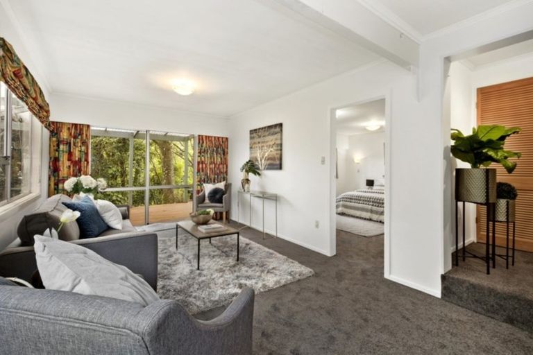 Photo of property in 205 Miromiro Road, Normandale, Lower Hutt, 5010