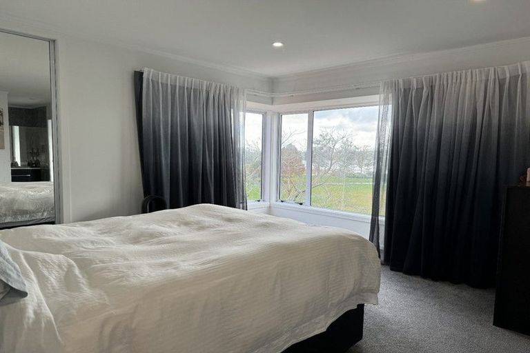 Photo of property in 152 Lake Crescent, Hamilton Lake, Hamilton, 3204