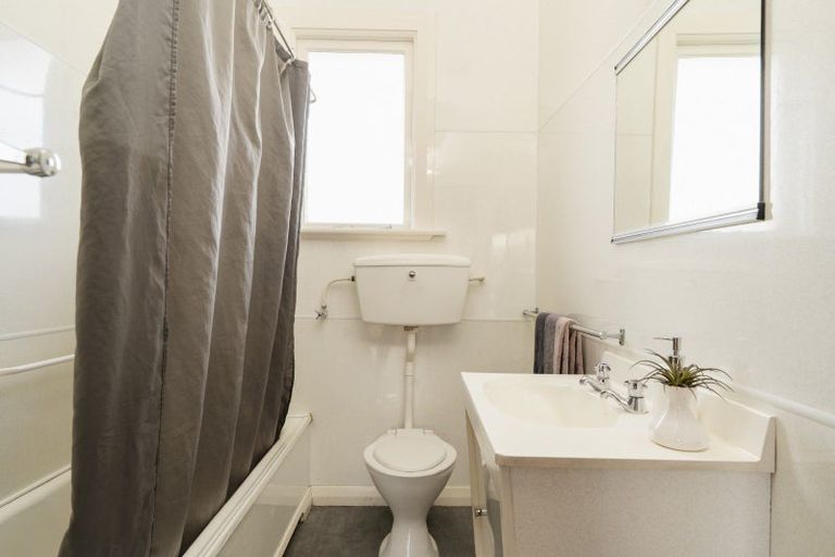 Photo of property in 94 Mornington Road, Kenmure, Dunedin, 9011