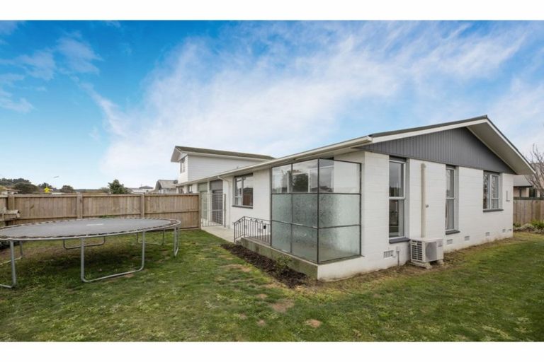 Photo of property in 1/2 Lamorna Road, Parklands, Christchurch, 8083