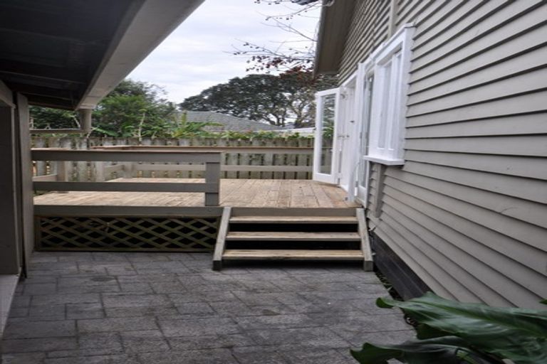 Photo of property in 37c Saxon Street, Waterview, Auckland, 1026