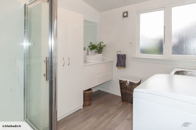 Photo of property in 513 Barbadoes Street, Edgeware, Christchurch, 8013