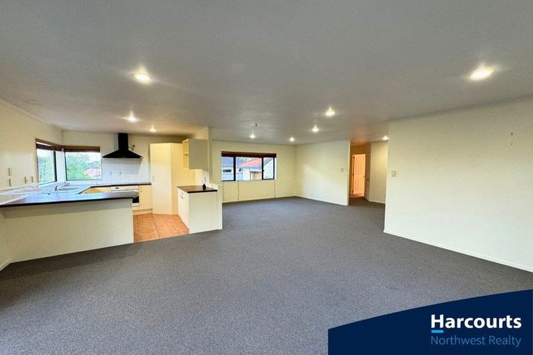 Photo of property in 54 Ian Sage Avenue, Long Bay, Auckland, 0630