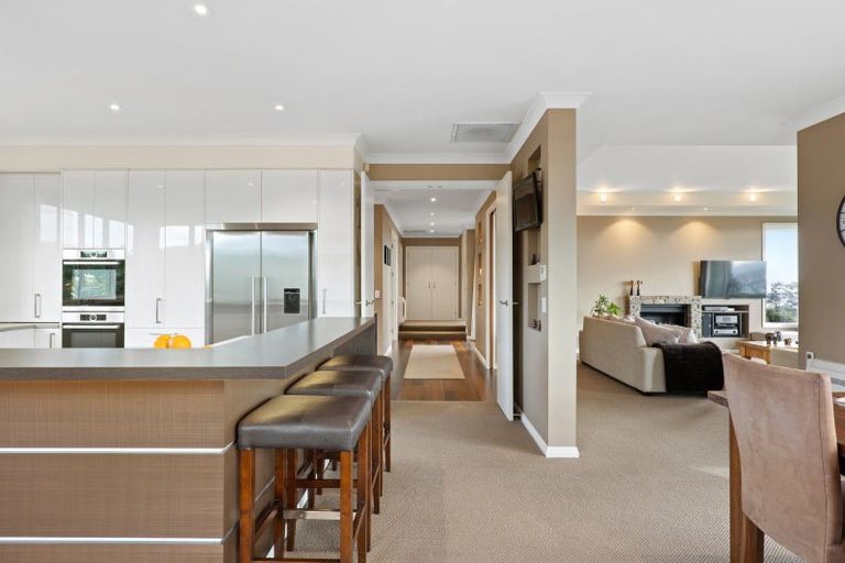 Photo of property in 6 Stonewall Place, Huntsbury, Christchurch, 8022