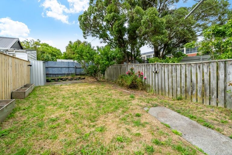 Photo of property in 14 Normanby Street, Newtown, Wellington, 6021