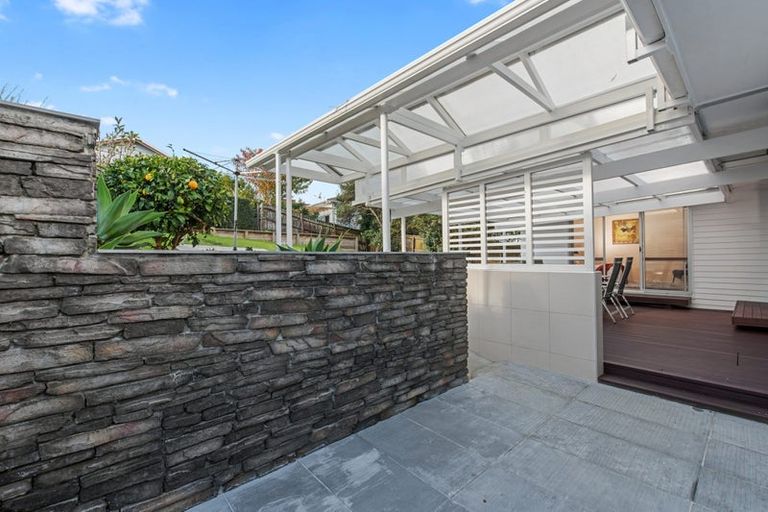 Photo of property in 43 Lynden Avenue, Hillcrest, Auckland, 0627
