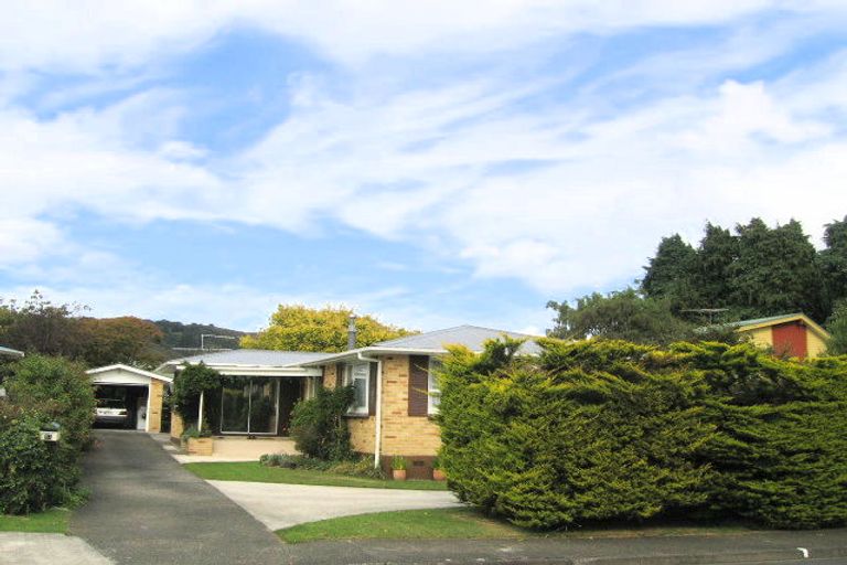 Photo of property in 21 Riversdale Road, Clouston Park, Upper Hutt, 5018